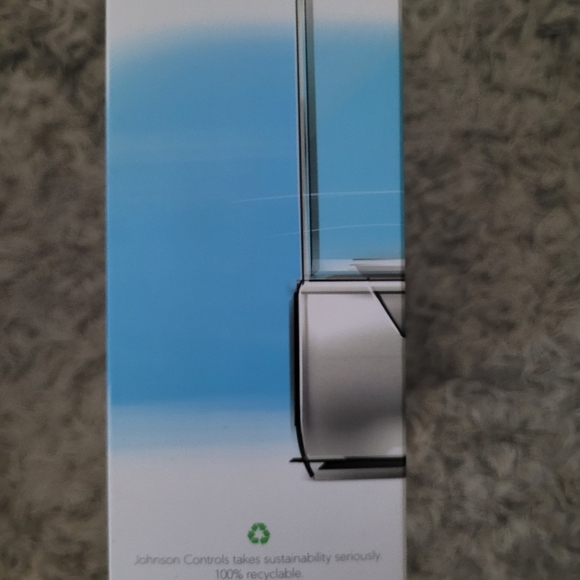 Johnson Controls GLAS Smart Thermostat - Picture 6 of 6